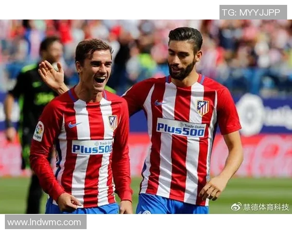 成都网球队阵地战革新探索新战术提升竞技水平与团队协作能力 成都网球队阵地战革新探索新战术提升竞技水平与团队协作能力