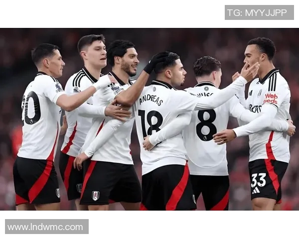 英超曼联主场战胜伯恩茅斯,魔力鸟带领球队逆转取胜 英超曼联主场战胜伯恩茅斯,魔力鸟带领球队逆转取胜